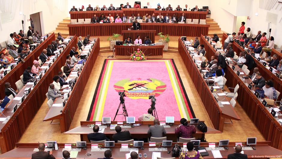 Moçambique ratifica acordo de extradição com ruanda
