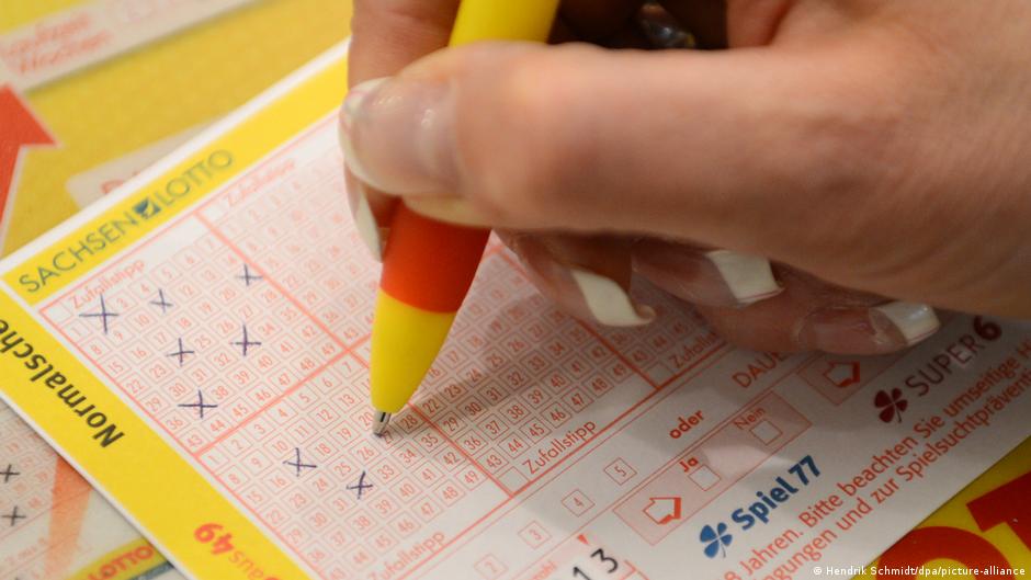 Germany Lottery Winner Fails To Collect 11 Million Prize News Dw 04 01 2021