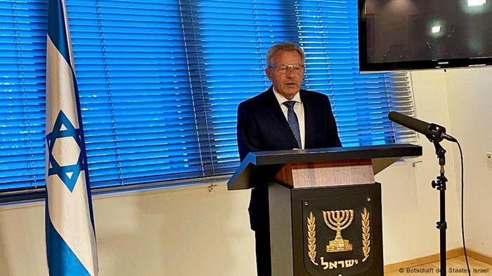 Berlin Botschaft Israel | Ehrung Julius von Jan