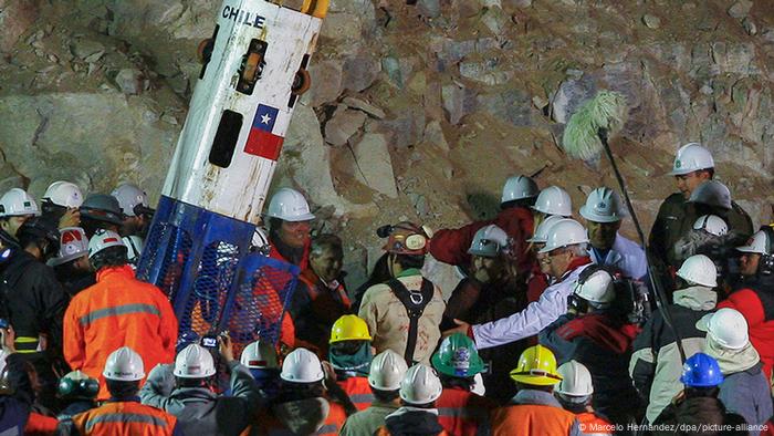 Mineros rescatados en Chile en 2010.