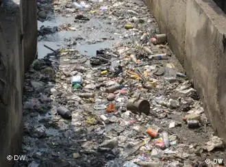 河流污染和污水处理是许多大城市面临的问题