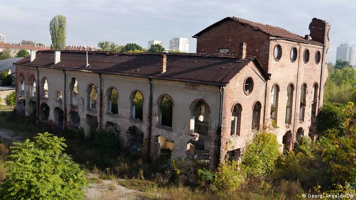 Това е останало днес от първото голямо българско индустриално предприятие – Захарна фабрика