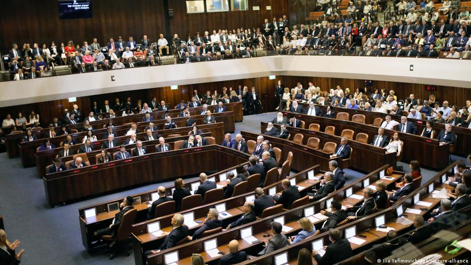 Israeli lawmakers poised to end Netanyahu′s reign | News | DW - Vimarsana News