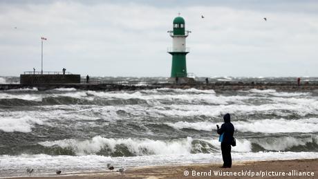 Mecklenburg-Vorpommern:  Wirtschaft zwischen Feld und Meer