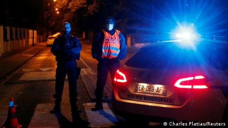 "Ισλαμιστική τρομοκρατία" βλέπει ο Μακρόν