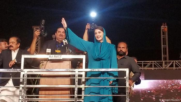 Maryam Nawaz, the daughter of Pakistan's former Prime Minister Nawaz Sharif waves to supporters during an anti-government protest rally organized by the Pakistan Democratic Movement (PDM) an alliance of political opposition parties in Gujranwala, Pakistan October 16, 2020.