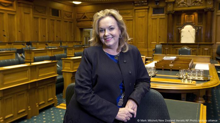 Neuseeland Wahl | Strafvollzugsministerin Judith Collins (Mark Mitchell/New Zealand Herald/AP Photo/picture-alliance ) Neuseeland Wahl | Strafvollzugsministerin Judith Collins (Mark Mitchell/New Zealand Herald/AP Photo/picture-alliance )