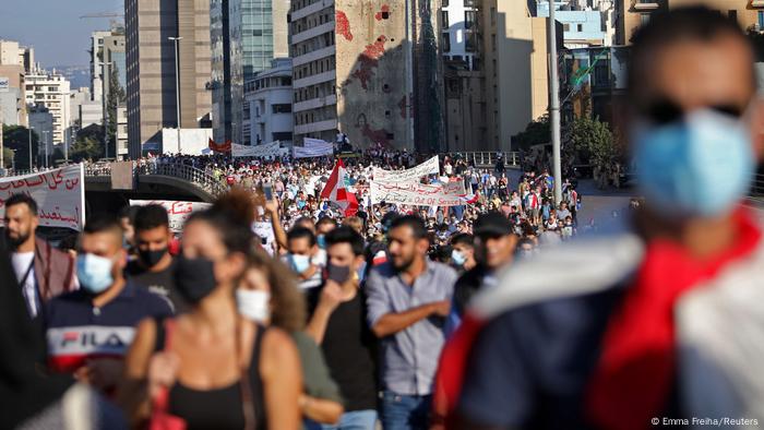 17 Ekim 2020, Lübnan'ın başkenti Beyrut'ta hükümet karşıtı protestoların yıldönümü.