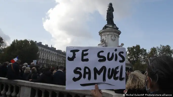 Frankreich Demonstration und Solidaritätskundgebung für getöteten Lehrer in Paris