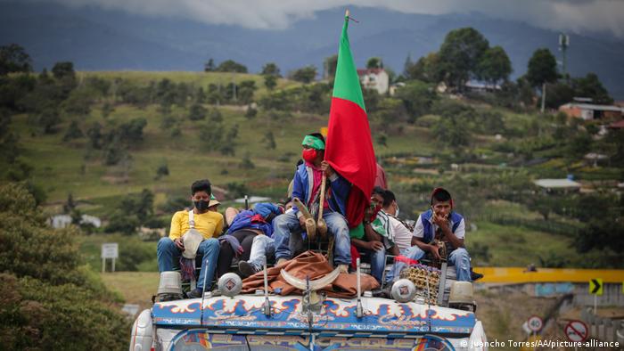 La Minga, marcha indígena hacia Bogotá exigiendo respeto a la vida
