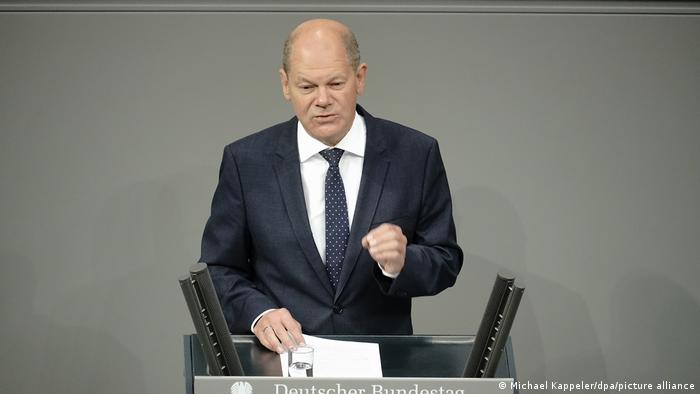 Finance Minister and SPD candidate Olaf Scholz speaks to Parliament