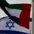 Флаги Израиля и ОАЭ