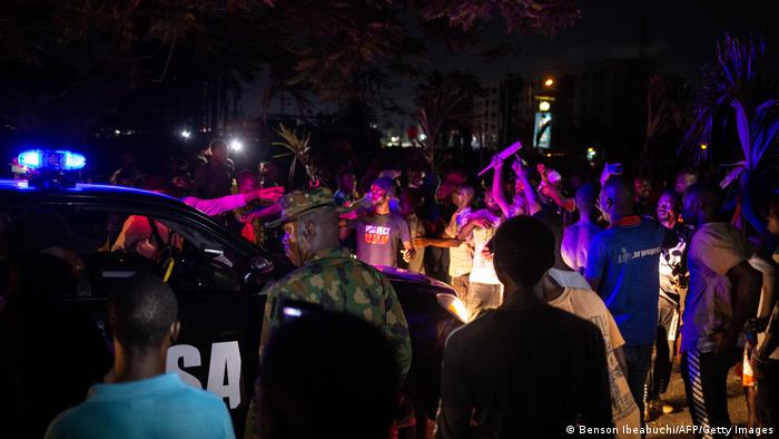 Tote bei Protesten in Lagos | Aktuell Afrika | DW | 21.10.2020