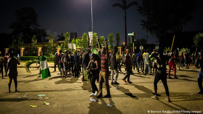 Tote bei Protesten in Lagos | Aktuell Afrika | DW | 21.10.2020