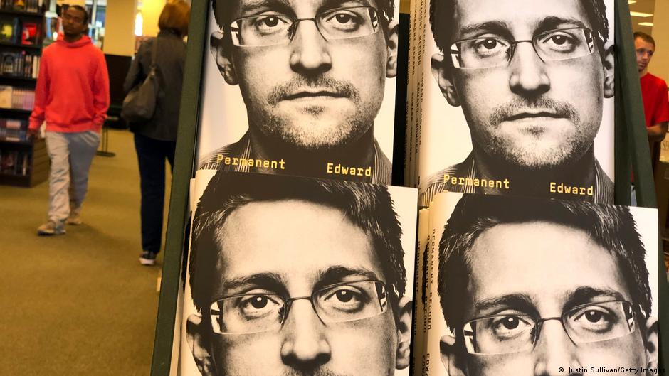 Edward Snowden darf ganz in Russland bleiben DW 22.10.2020