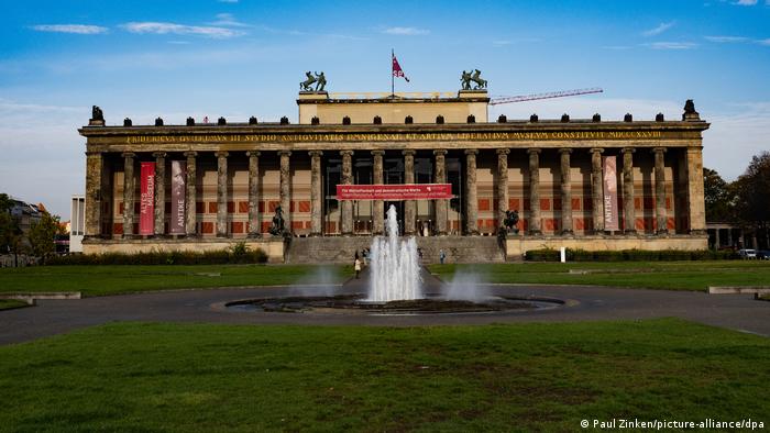 Museums around Germany open with caution DW Learn German