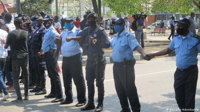 Angola Luanda | Demonstration | Gegen Polizeigewalt