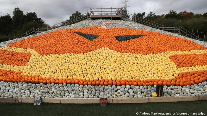 Doppelt Schaurig Corona An Halloween Alle Multimedialen Inhalte Der Deutschen Welle Dw 31 10 2020