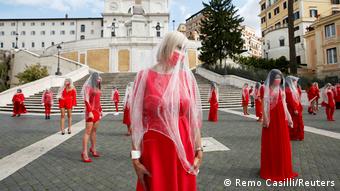 Διαδήλωση κατά της βίας σε βάρος των γυναικών στη Ρώμη