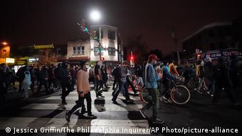 USA Philadelphia | Tod eines Schwarzen nach Polizeischüssen | Protest (Jessica Griffin/The Philadelphia Inquirer/AP Photo/picture-alliance)