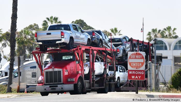 Grenze Mexiko USA 2019 San Diego | Trucks in Richtung USA, Fracht