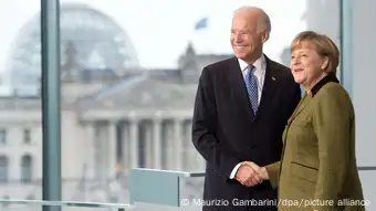 2013年，默克尔总理与到访柏林的时任美国副总统拜登会晤
