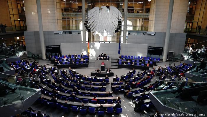 Deutschland Merkel Regierungserklärung Coronavirus Bundestag