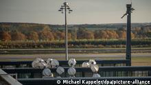 Огромные жемчужины и ковер-самолет - в новом аэропорту Берлина (фото)