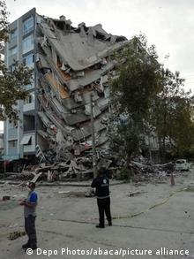 Η Τουρκία μετρά πολύ περισσότερα θύματα και υλικές ζημιές Η Τουρκία μετρά πολύ περισσότερα θύματα και υλικές ζημιές