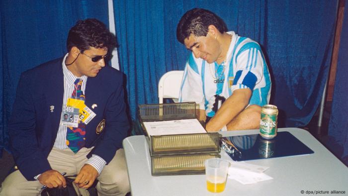 Maradona en el test.