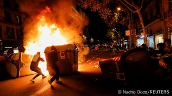 España envuelta en protestas masivas contra las restricciones de cuarentena Noticias – noticias sobre eventos mundiales DW