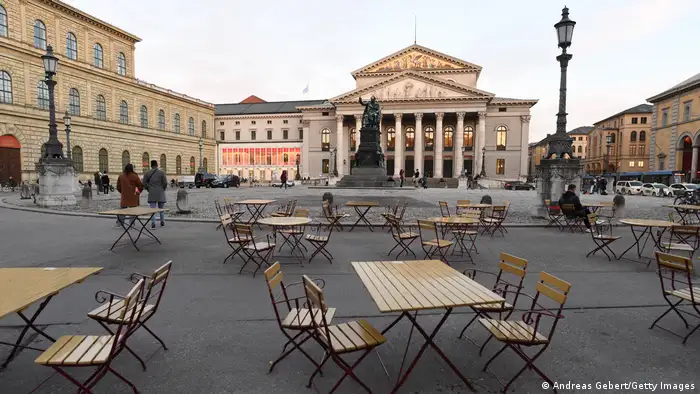 Deutschland München | Coronavirus | Oper, leeres Restaurant