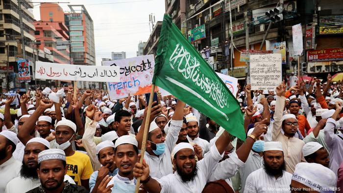 Dhaka Bangladesch Proteste gegen Macron und Frankreich (Mohammad Ponir Hossain/REUTERS)