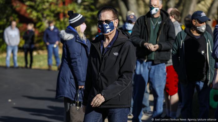 Voters waiting in Wisconsin,