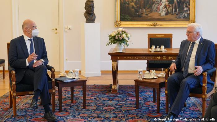 Deutschland Besuch des griechischen Außenministers Nikos Dendias in Berlin | Bundespräsident Frank-Walter Steinmeier