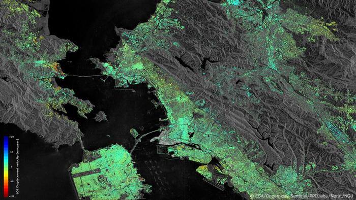 Sentinel-1: Map of Germany shows land surface shifts (ESA/Copernicus Sentinel/PPO.labs/Norut/NGU)