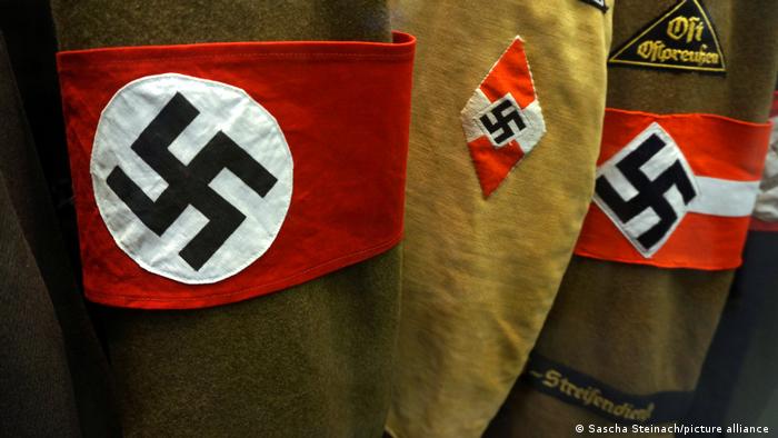 Deutschland Nazi-Uniform im Museum