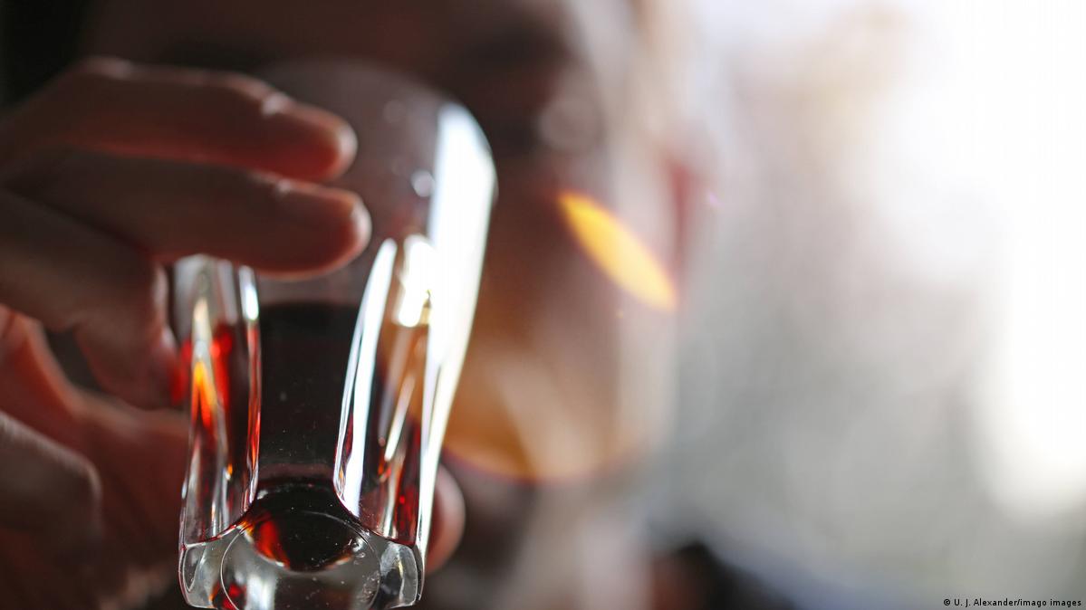 今天浏览戒酒网站，明天就可能收到威士忌广告？