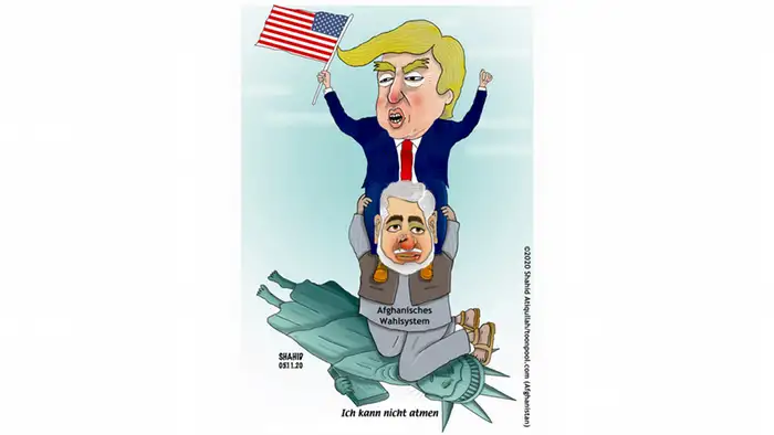 Trump kniet auf einem Mann, auf dem afghanisches Wahlsystem steht; der wiederum kniet auf der Freiheitsstaue die sagt. Ich kann nicht atmen (Shahid Atiq/Cartoon Toonpool) 