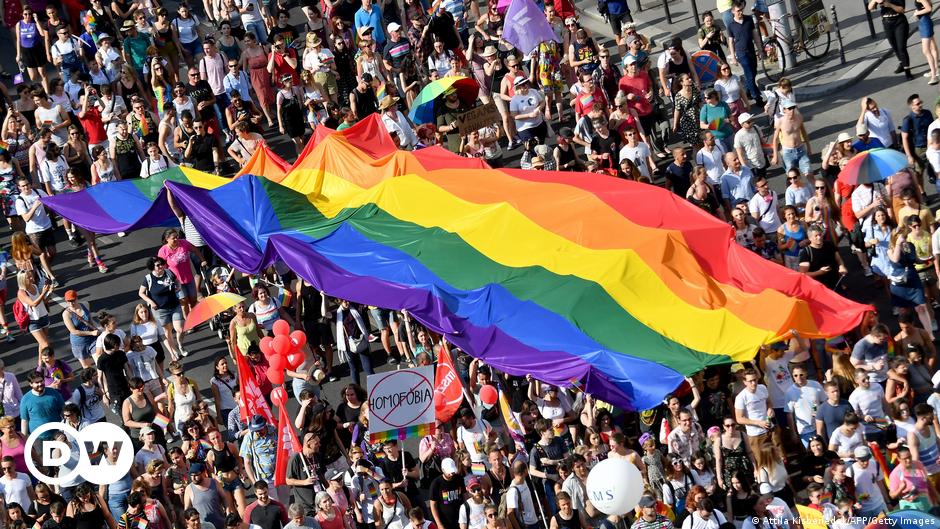 Fidesz will LGBT in Kinderbüchern verbieten