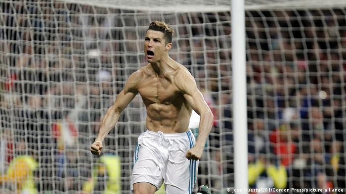 Das Phanomen Cristiano Ronaldo Superstar Mit Eingebauter Torgarantie Sport Dw 22 01 2021
