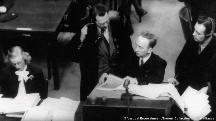 Бенджамин Ференц като най-младия прокурор в Нюрнберг