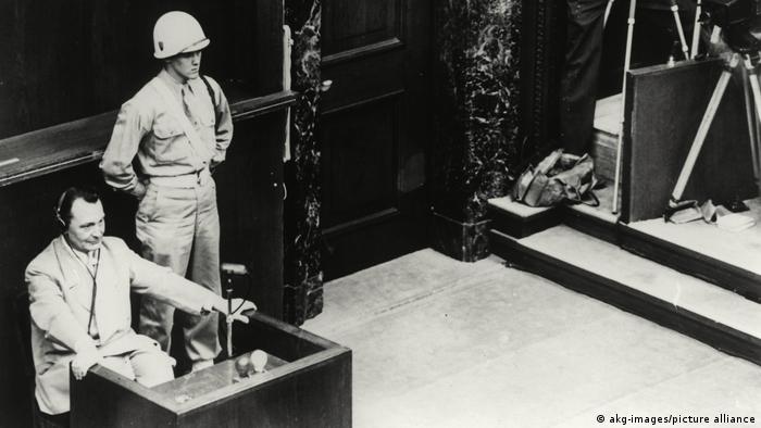 Херман Гьоринг пред съда в Нюрнберг