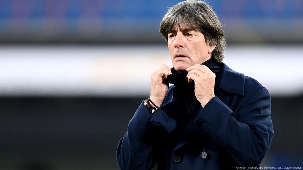 Opinion Joachim Low Is A Habit The Dfb Can T Kick Sports German Football And Major International Sports News Dw 01 12 2020