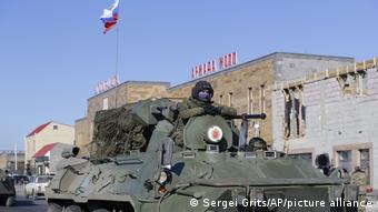 Российские миротворцы в Армении по дороге в Карабах, ноябрь 2020