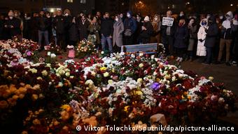 Білоруси вшановують пам'ять Романа Бондаренка, який помер після побиття силовиками у штатському