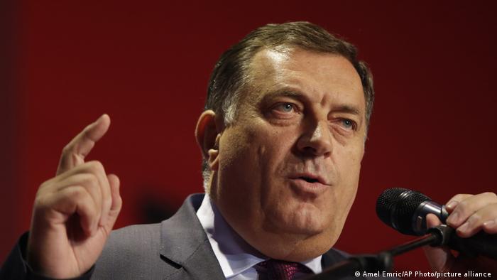 Seine Partei SNSD erlitt in der Republika Srpska schwere Verluste: das serbische Präsidentschaftsmitglied Milorad Dodik (Foto: Amel Emric/AP Photo/picture alliance )