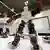 Japan Robovie Roboter (Everett Kennedy Brown/dpa/picture alliance)
