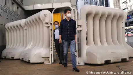 Hongkong Oppositionelle von Polizei freigelassen