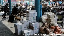 27.09.2018
RAFAH, GAZA - SEPTEMBER 27 : United Nations Relief and Works Agency for Palestine Refugees (UNWRA) aid sacks are seen in Rafah, Gaza on September 27, 2018. U.S. decision to cut UNWRA funding is expected to affect the lives of Palestinians in Gaza. Abed Rahim Khatib / Anadolu Agency | Keine Weitergabe an Wiederverkäufer.